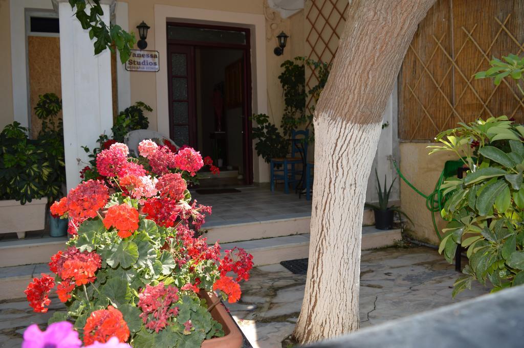 Vanessa Studios Poros  Bagian luar foto